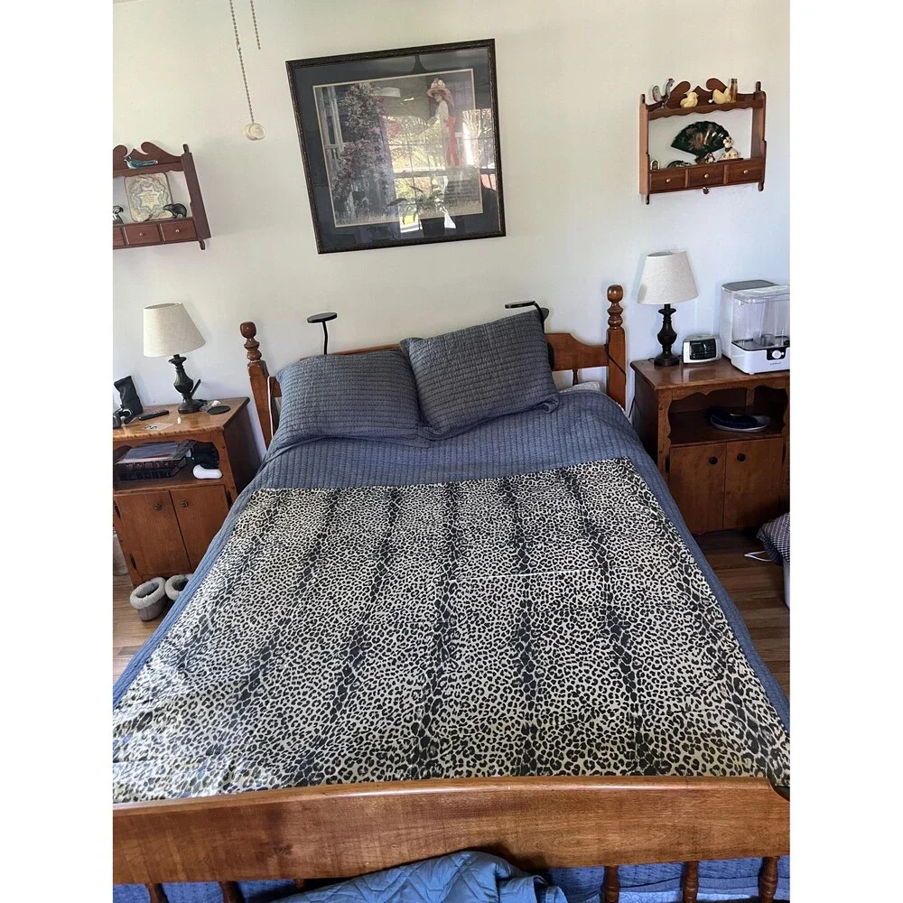 Vintage Oscar de la Renta Leopard Metallic Gold Black 56” Square Original Tag